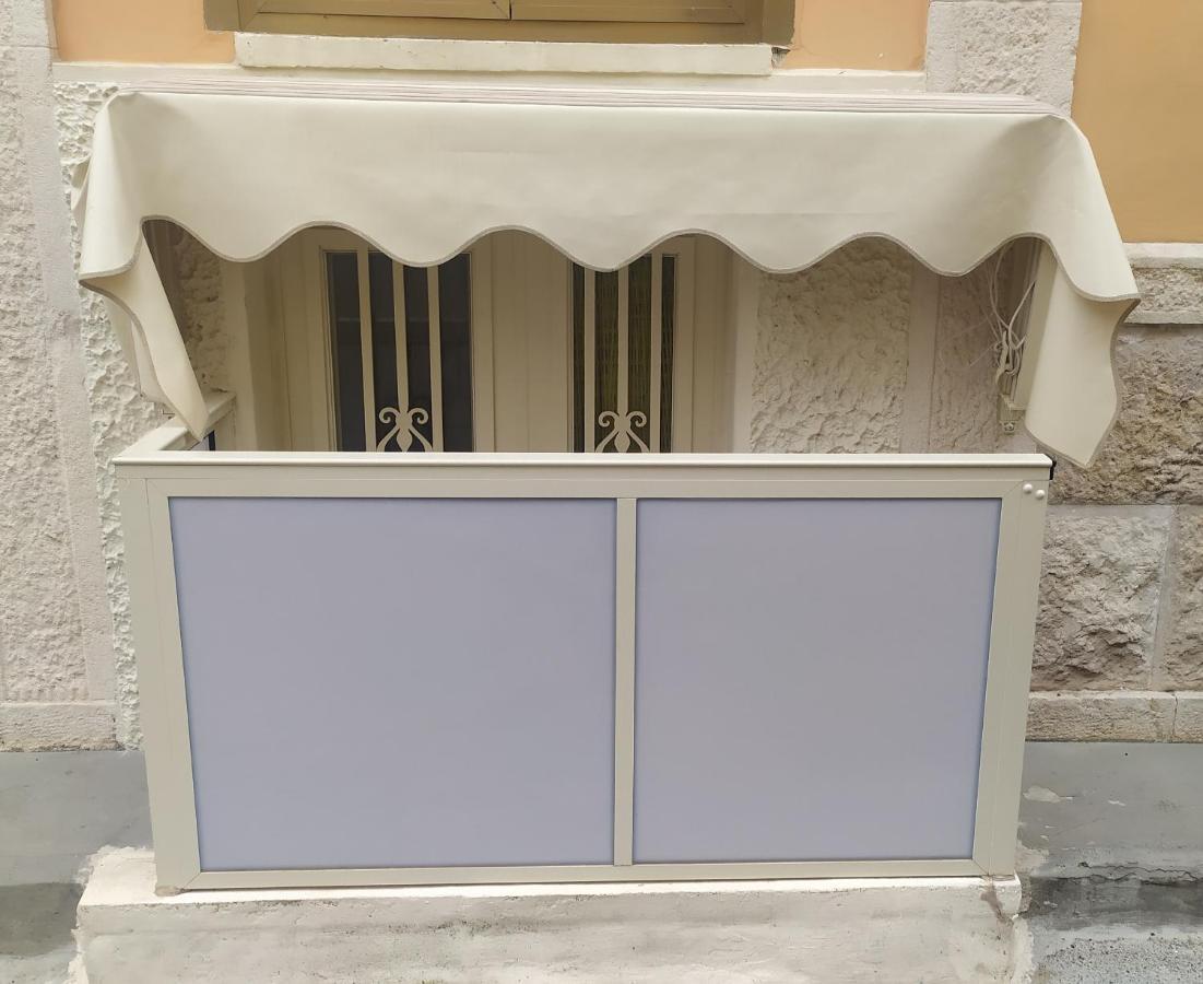 Il Sottomarino Apartment Bari Luaran gambar