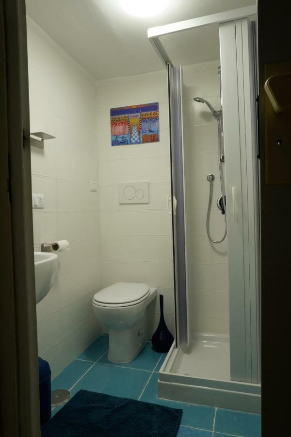 Il Sottomarino Apartment Bari Luaran gambar