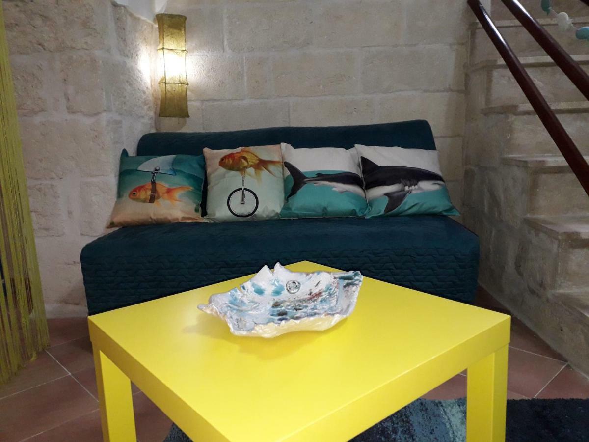 Il Sottomarino Apartment Bari Luaran gambar